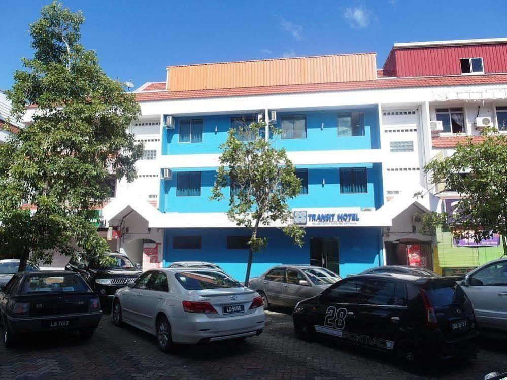 Transit Hotel Labuan Esterno foto